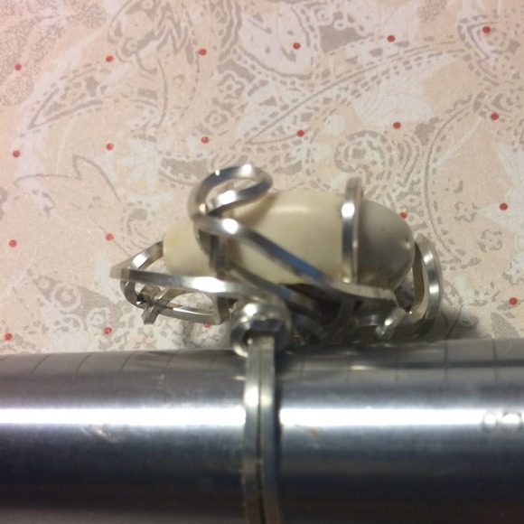 Wirequeen Artisan Wire Wrap Cowrie Shell Ring in  18Gage SS Sizes  8 9 10 - Picture 2 of 4